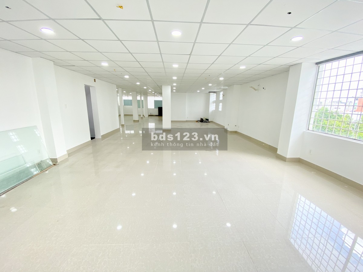 Cho thuê VP view kính sàn 160m2 đường Điện Biên Phủ - Quận 3