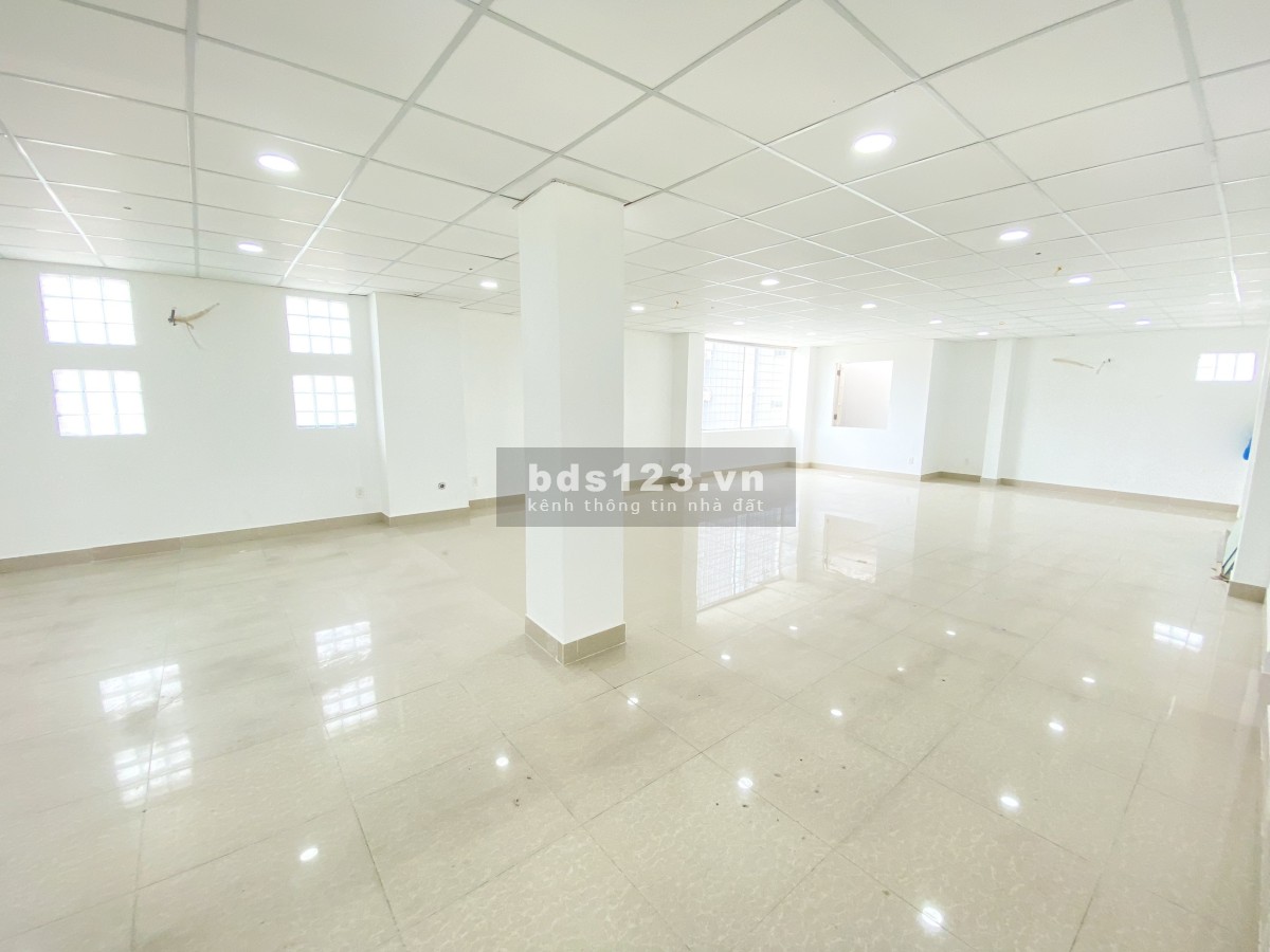Cho thuê VP view kính sàn 160m2 đường Điện Biên Phủ - Quận 3