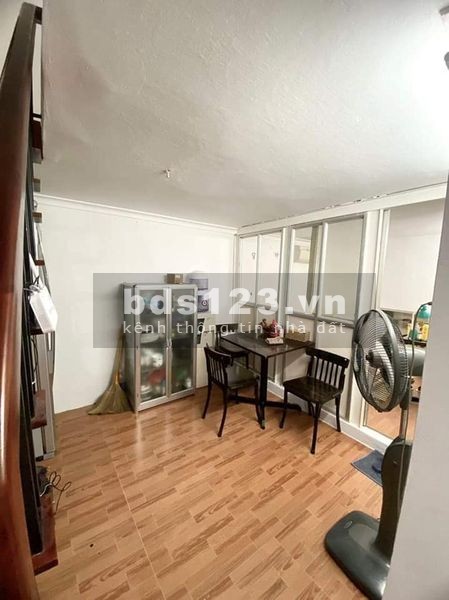 Bán nhà Khâm Thiên, Đống Đa, 30M2*5 tầng giá chào 2 tỷ