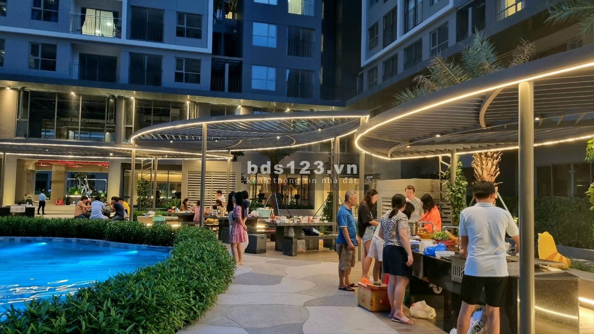Siêu phẩm căn hộ 113M2 nằm trong trung tâm hành chính Bình Chánh đối diện 5 mặt tiền full nội thất