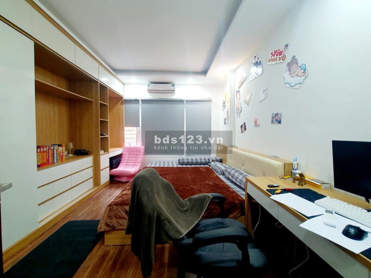 Chính Chủ cần chuyển nhượng căn nhà tại ngõ 141 Giáp Nhị, trung tâm quận Hoàng Mai