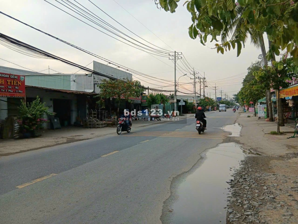 Bán đất hàng ngộp, 2 lô tại đường Sông Lu Hòa Phú, DT 112m2, thổ cư 100%, giá 9.8tr/m2
