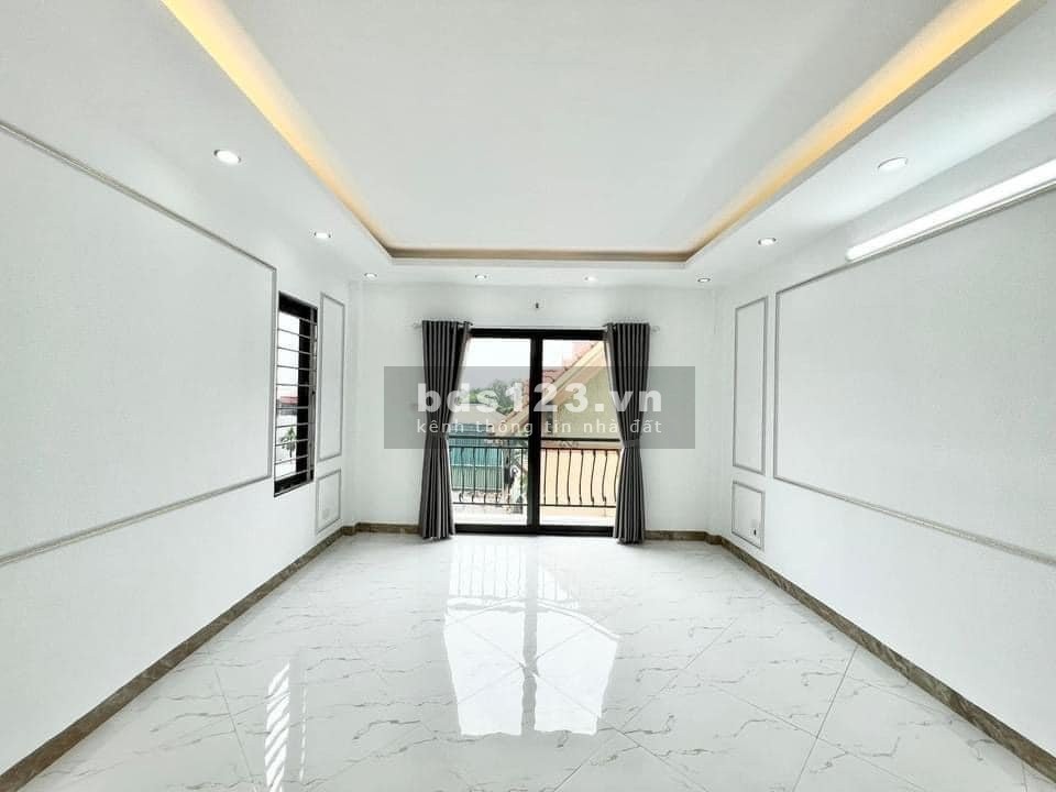 Bán nhà Xuân Đỉnh - Thông đại sử quán - Giá chỉ nhỉnh 4 tỷ có ngay nhà 42M2 ngõ 3 gác đua