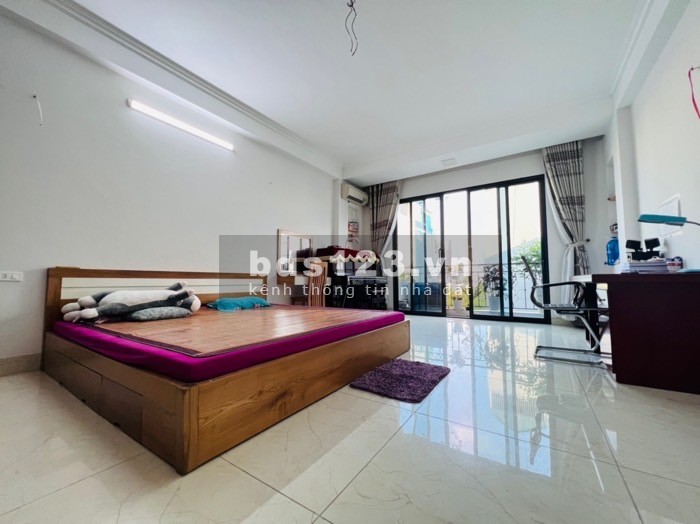 Nhỉnh 11 tỷ - Phân lô vỉa hè - Ô tô tránh, kinh doanh - Thang máy im ru, khu VIP Hà Đông