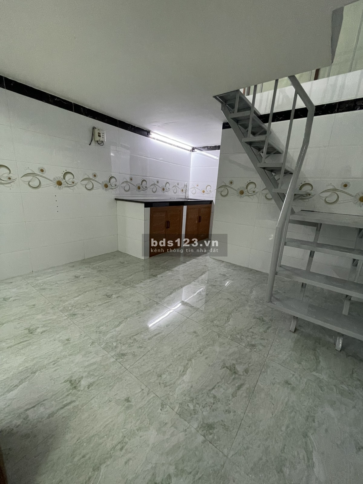 Bán nhà quận Bình Tân sổ hồng riêng giá chỉ 1,95 tỷ đồng