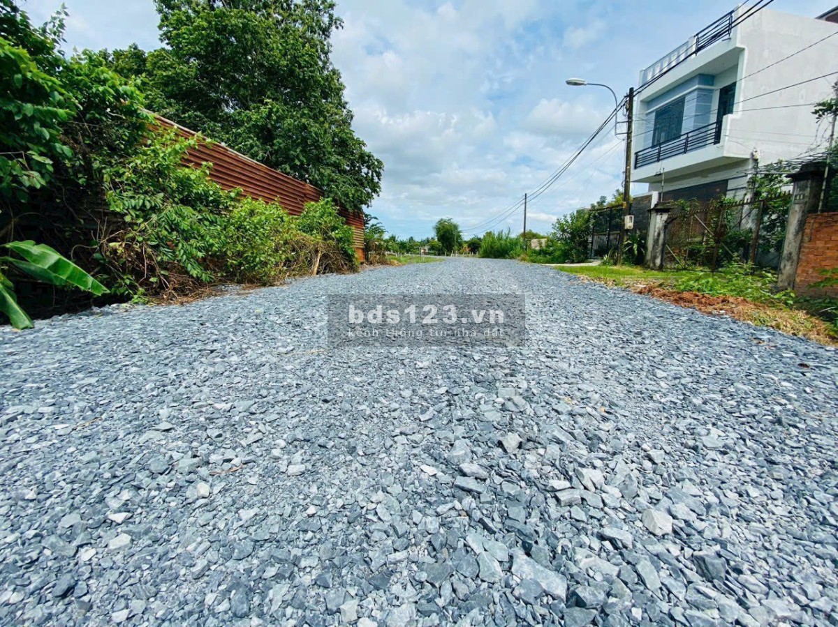 Bán 2 lô đất liền kề gần 300m² full thổ cư MT Phạm Thị Chanh ,Phước Hiệp Củ Chi