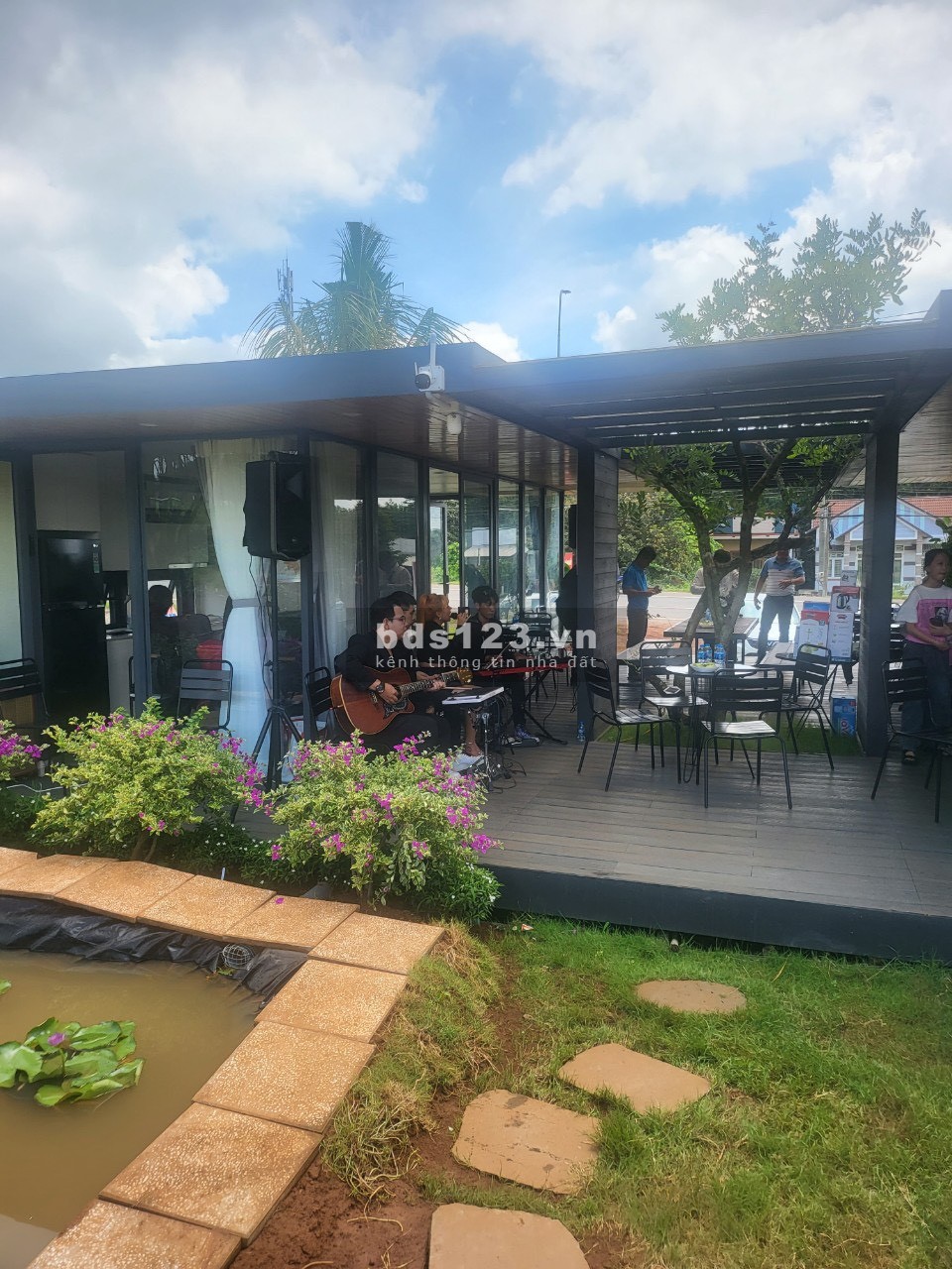 Bán 2000m2 đất CLN, 200m2 thổ cư, MT quốc lộ 20, đầy đủ tiện ích.