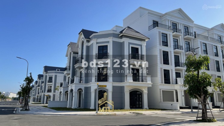 Bán Shophouse căn góc Vinhomes Q9 - giá cđt, tặng xe vinfast, đầy đủ quà tặng