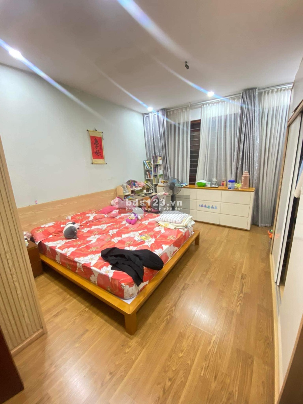 Bán nhà phố Vũ Ngọc Phan – Phân Lô – Nở Hậu – Ô Chờ Thang Máy – Dt74m2.Giá 17.3tỷ