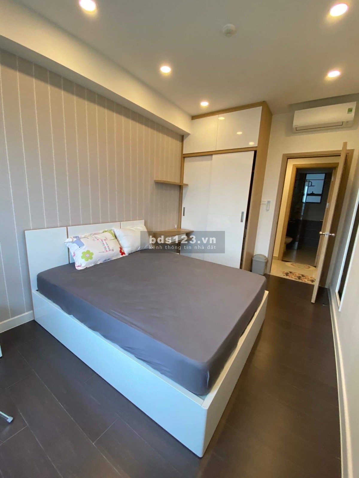 Bán gấp căn hộ 3PN The Sun Avenue giá tốt nhà đẹp 80m²