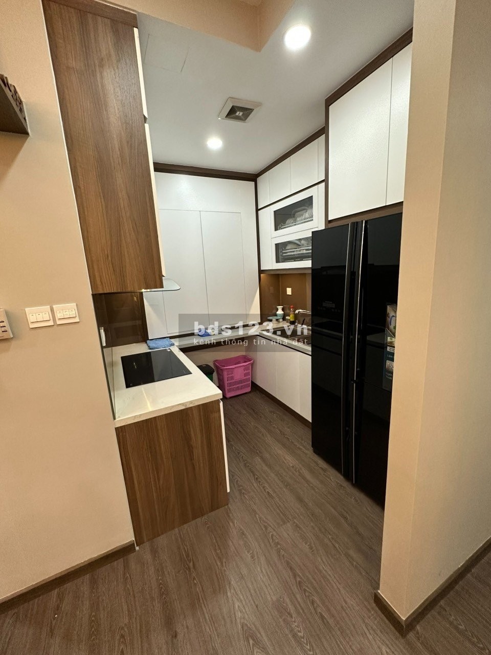 Giá quá tốt 4,6 tỷ 3pn The Sun Avenue vào việc ngay thôi anh chị em ơi! View thoáng giá tốt Q2