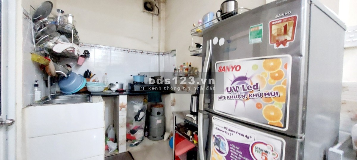 Bán nhà mặt tiền Trung tâm Linh Trung, 90m2, 4 tầng, hơn 10 tỷ.
