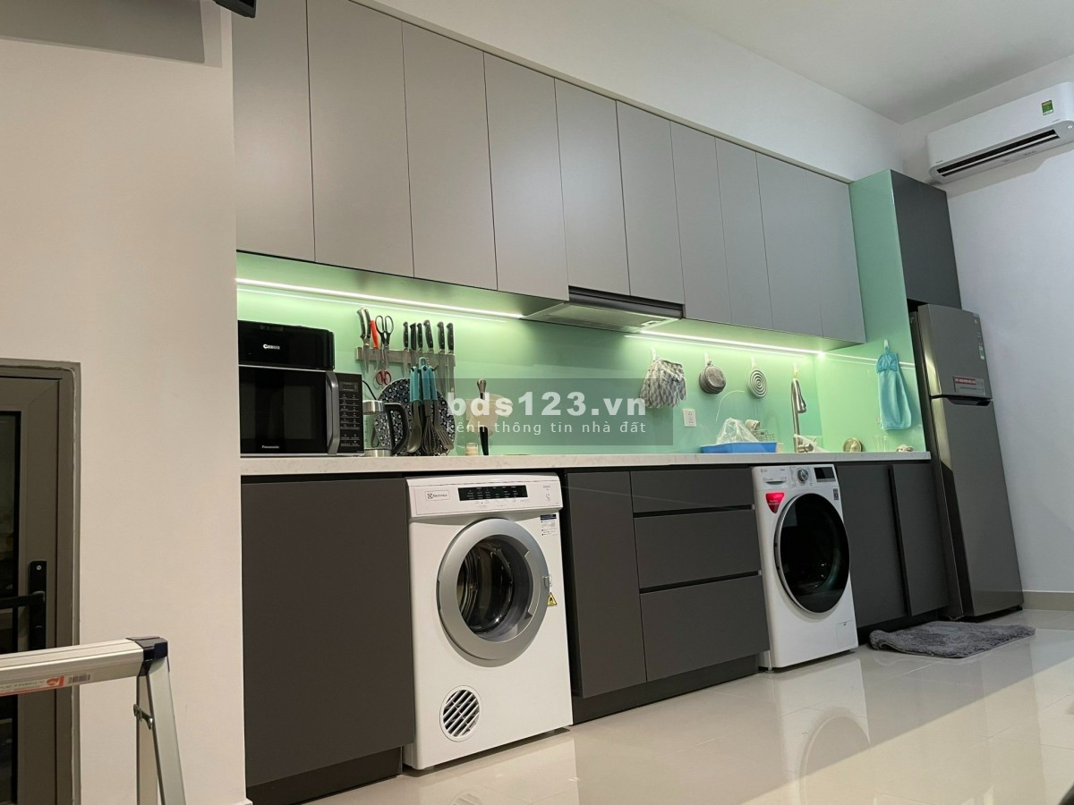 The Sun Avenue bán studio 32m2 giá rất tốt 1,65 tỷ sẵn nội thất