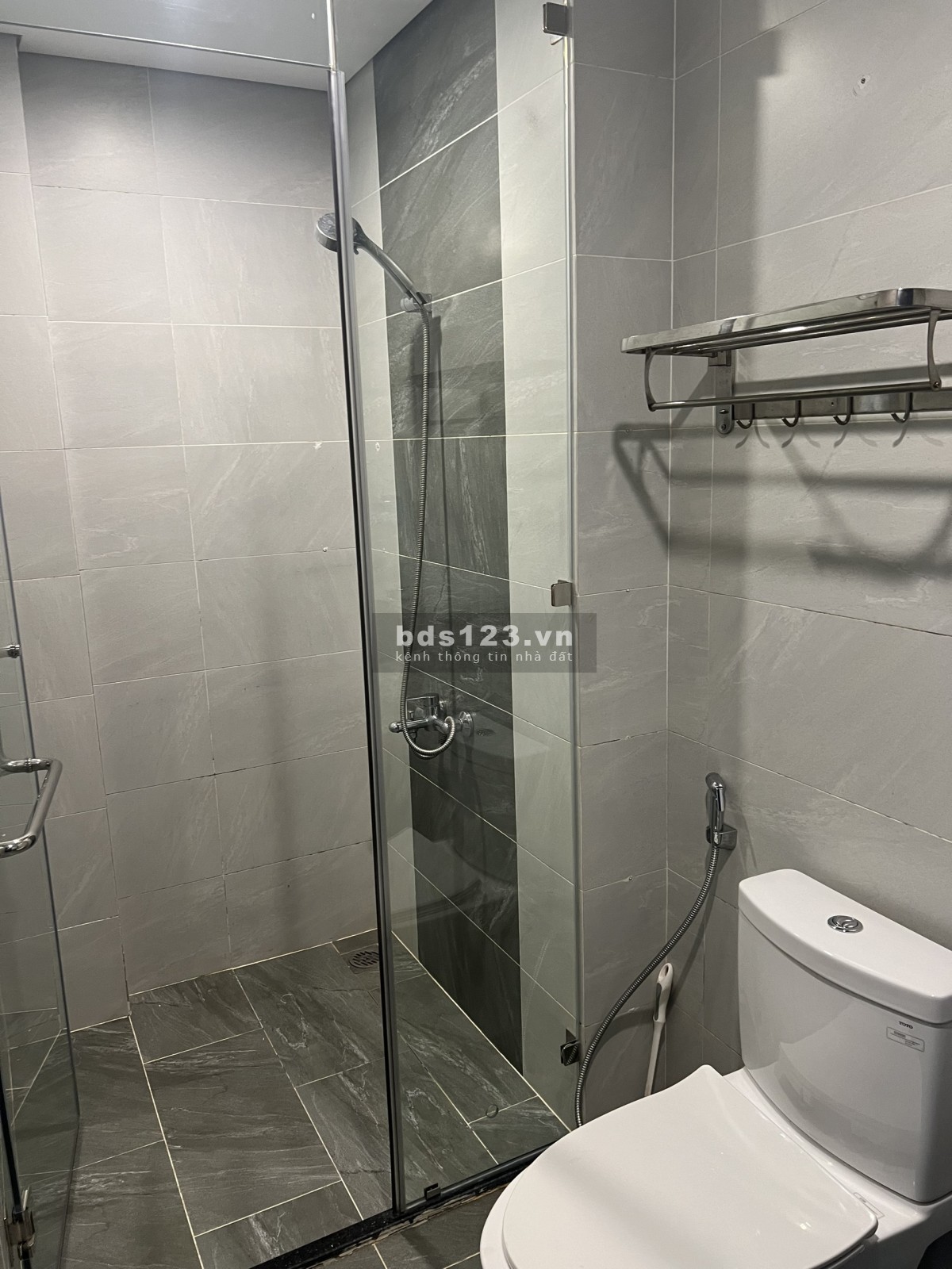 Chính chủ gửi bán 2N+1,2WC 64m đồ cơ bản 2 tỷ 650 bao phí Vinhomes Smart City