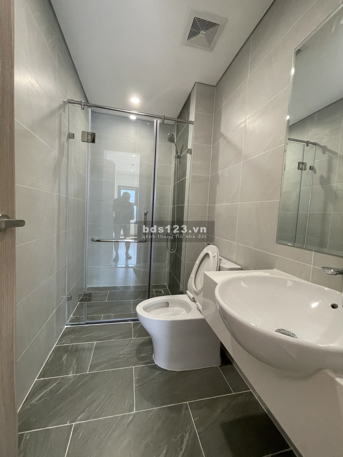 Cho thuê căn góc 3 pn, 88m2, đầy đủ điều hòa, 11 tr tại Vinhomes Smart City, Tây Mỗ, Nam Từ Liêm