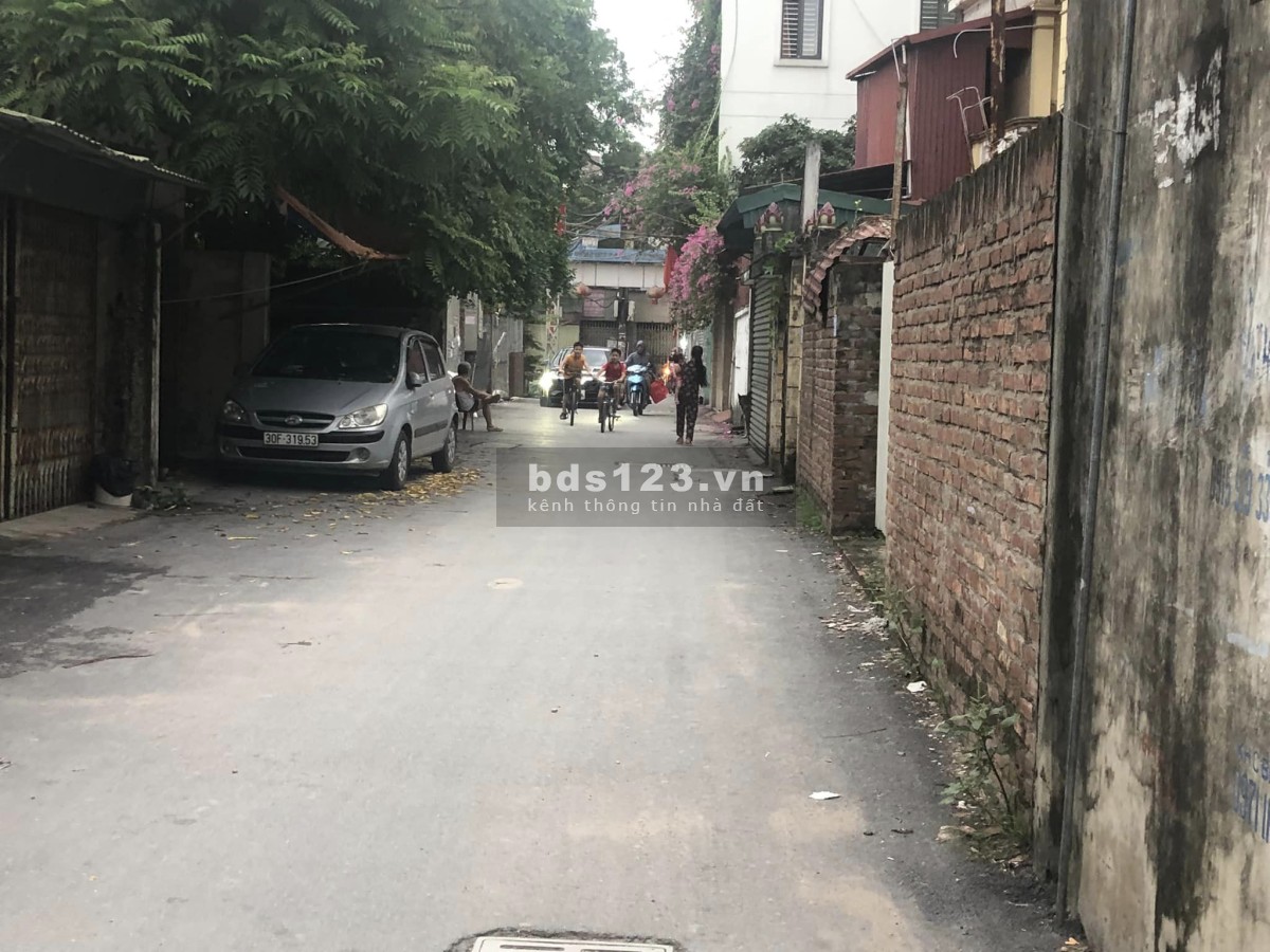 Bán nhà Nam Từ Liêm ô tô đỗ cửa, vào nhà, ngõ rộng 35m2 4,2 tỷ