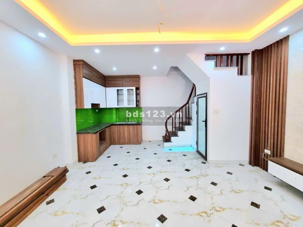 Bán nhà Nam Từ Liêm ô tô đỗ cửa, vào nhà, ngõ rộng 35m2 4,2 tỷ