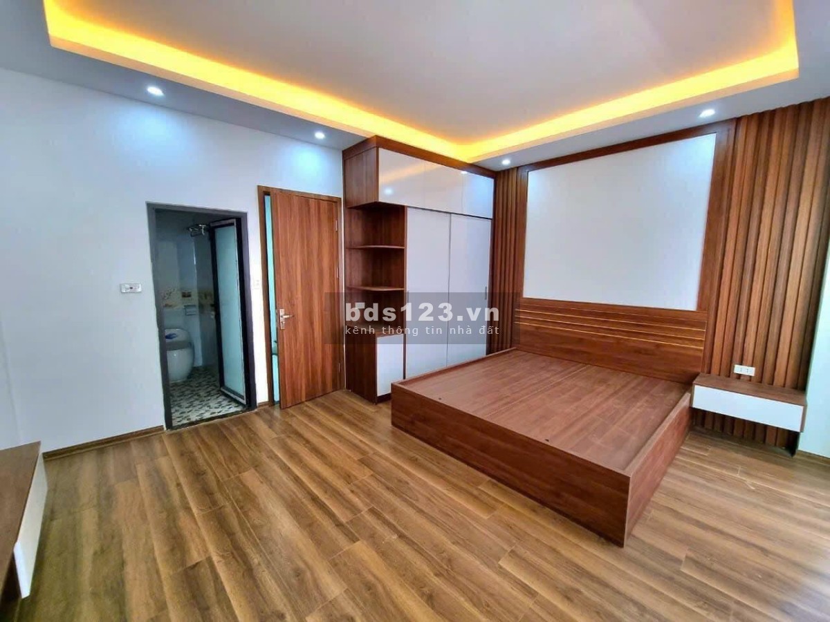Bán nhà Nam Từ Liêm ô tô đỗ cửa, vào nhà, ngõ rộng 35m2 4,2 tỷ