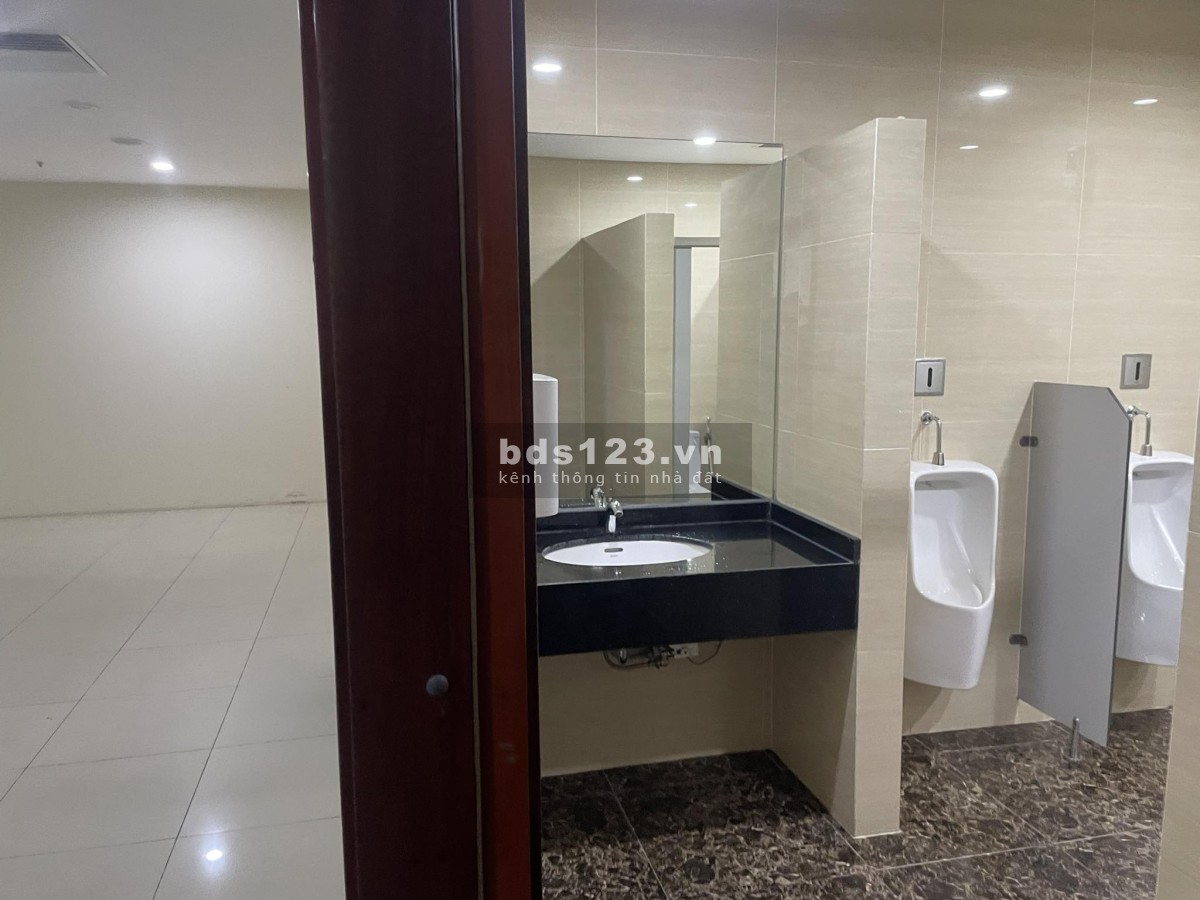 Cho thuê sàn văn phòng 100-200m2. Văn phòng co-working 10-50m2