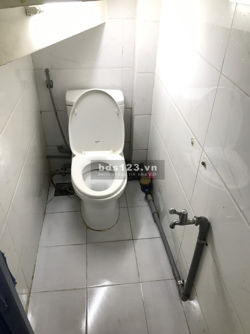 chính chủ cần cho thuê Mặt bằng 553 vĩnh khánh,lối đi riêng khu ẩm thực vĩnh khánh Q4,ở lại được