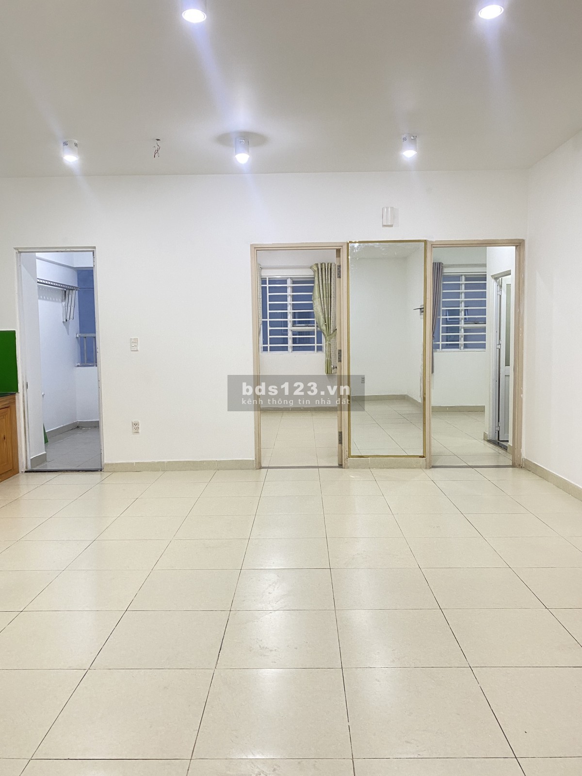 Cho thuê căn hộ trống nhà mới thoáng mát 2PN chỉ 5tr