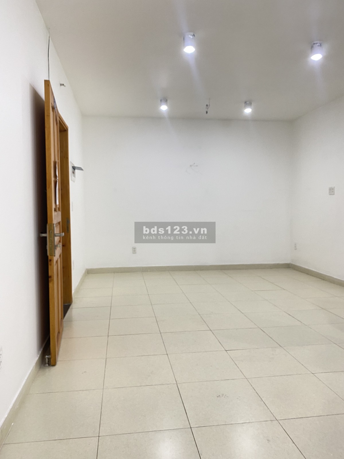 Cho thuê căn hộ trống nhà mới thoáng mát 2PN chỉ 5tr