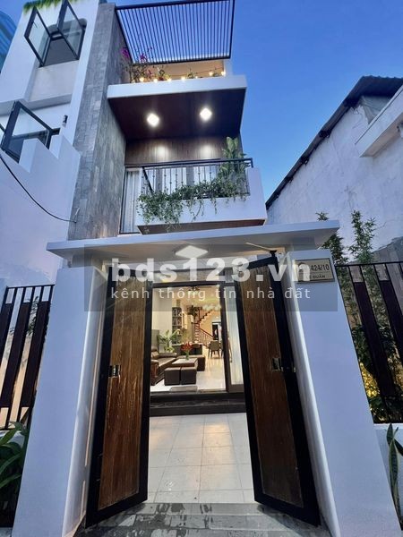 Siêu phẩm nhà 3 tầng, diện tích khủng kiệt 3m tại Lê Duẩn, trung tâm TP Đà Nẵng, giá chỉ nhỉnh 4 tỷ