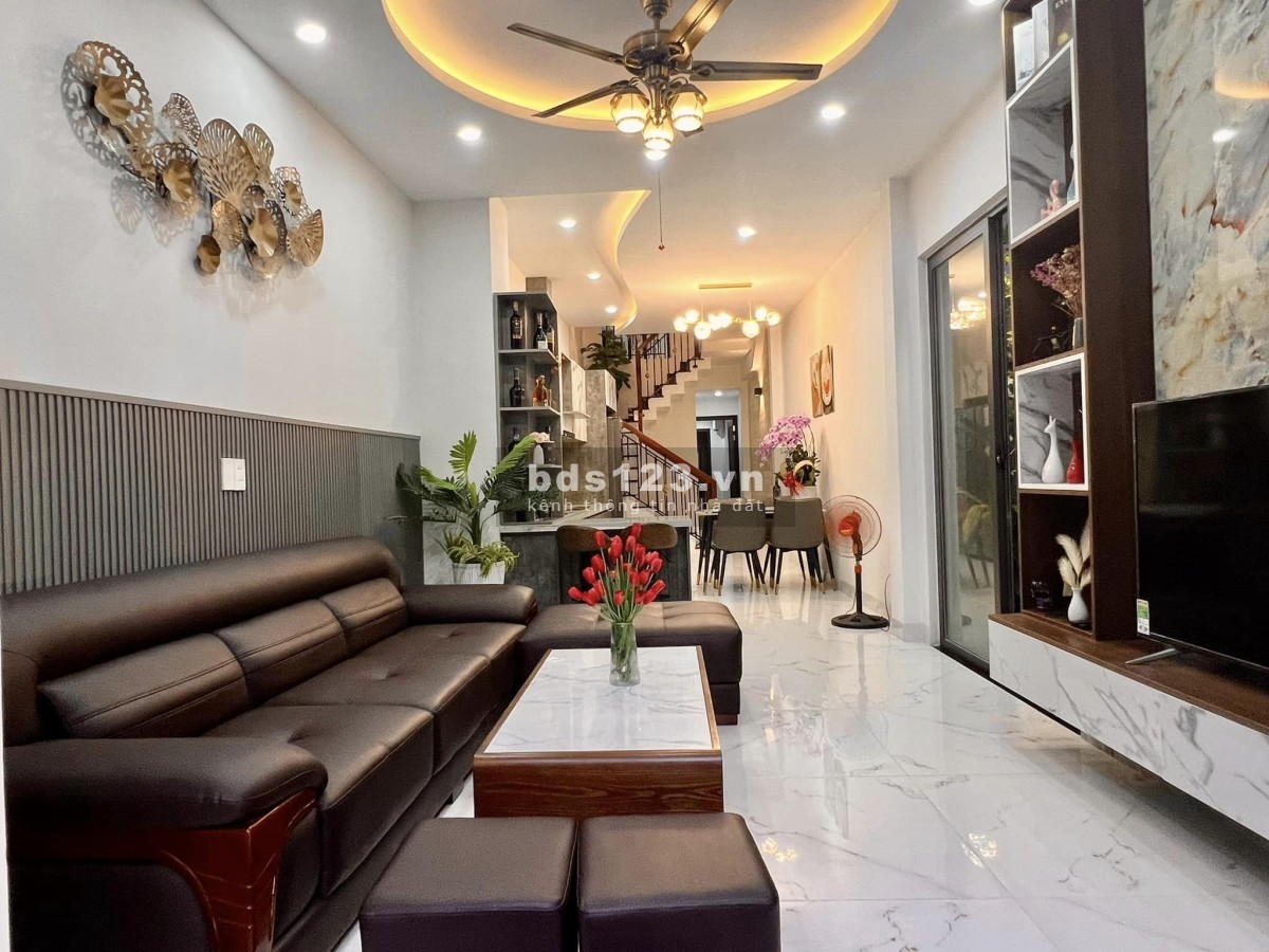 Siêu phẩm nhà 3 tầng, diện tích khủng kiệt 3m tại Lê Duẩn, trung tâm TP Đà Nẵng, giá chỉ nhỉnh 4 tỷ