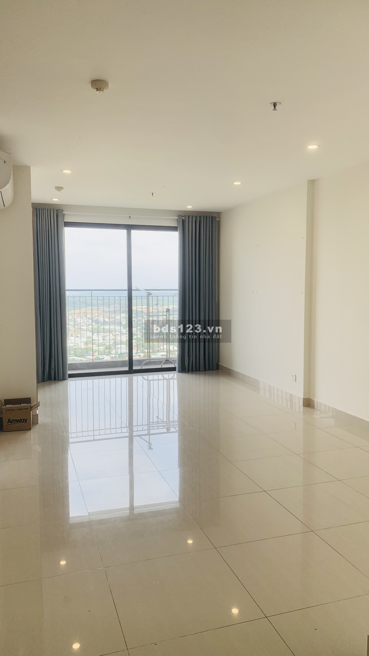 Bán 2PN2WC 67m2 Vinhomes Grand Park Q9, Giá 2,35 tỷ BTP có sổ Rẻ Nhất