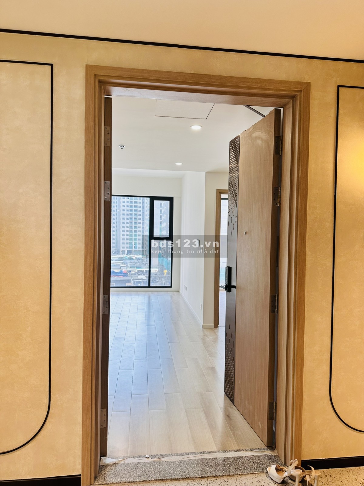Căn hộ 2PN2WC Cao Cấp 74m2, 4 Tỷ, View Hồ bơi phi thuyền, CV 36ha, Masteri Centre Point