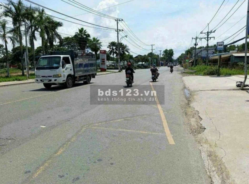 8.5x34 hơn 286m2 đất thổ. Đất ngay đường Bến Đình, Cẩm Giang,Gò Dầu, Tây Ninh. 524tr, SHR