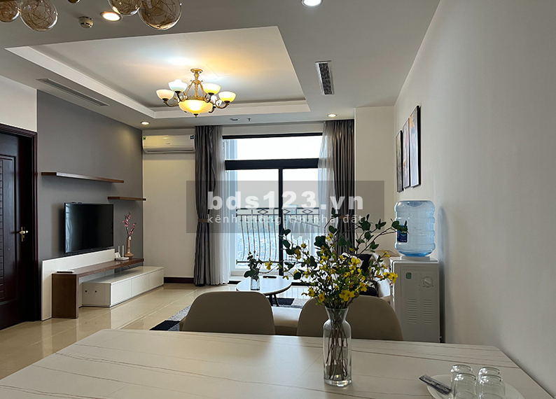Căn hộ 2 phòng ngủ đủ đồ giá thuê chỉ 18tr/tháng. Royal City