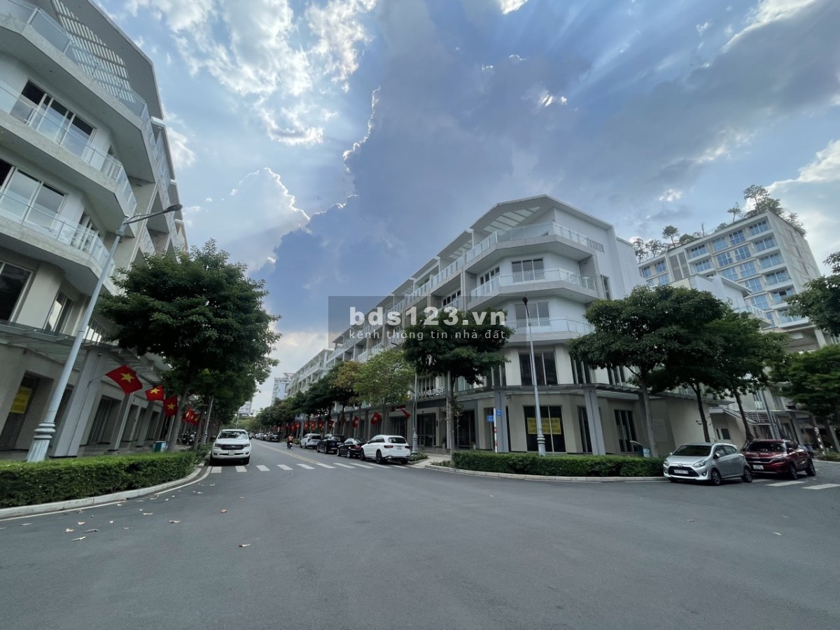 Bán SH Saritown Sala giá 72 tỷ đang có dòng tiền thuê 90triệu/ tháng