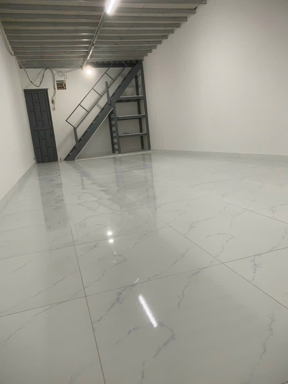 Cho thuê nhà MTKD 12M Ngay Lũy Bán Bích quận Tân phú 4 x 21 - 2T - 12 triệu TL