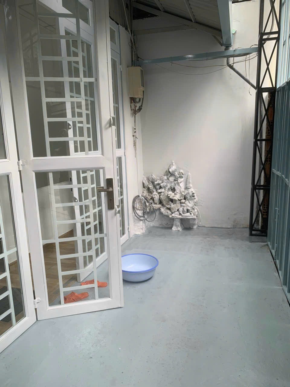 Cho thuê nhà MTKD 12M Ngay Lũy Bán Bích quận Tân phú 4 x 21 - 2T - 12 triệu TL