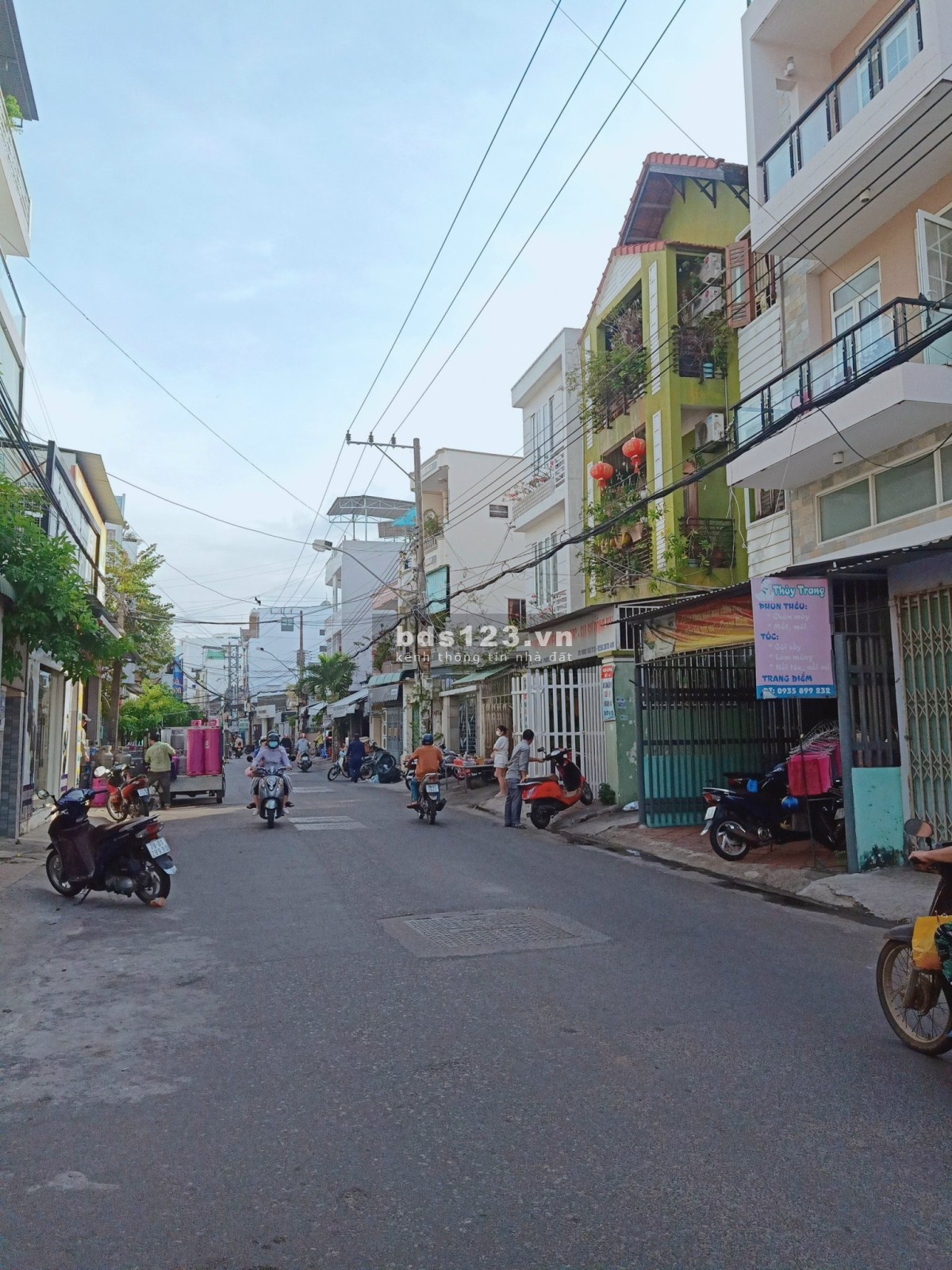 Bán nhà 2 tầng mặt tiền Đồng Nai 93.7m2 giá 6.2 Tỷ mặt tiền Kinh Doanh