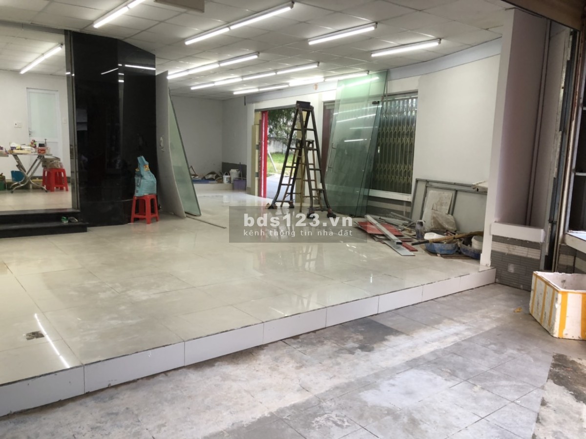 Cho mặt bằng Kinh doanh, góc 2 mặt tiền, 80m2 thích hợp kinh doanh đa ngành nghề, giá chỉ 30tr/Th