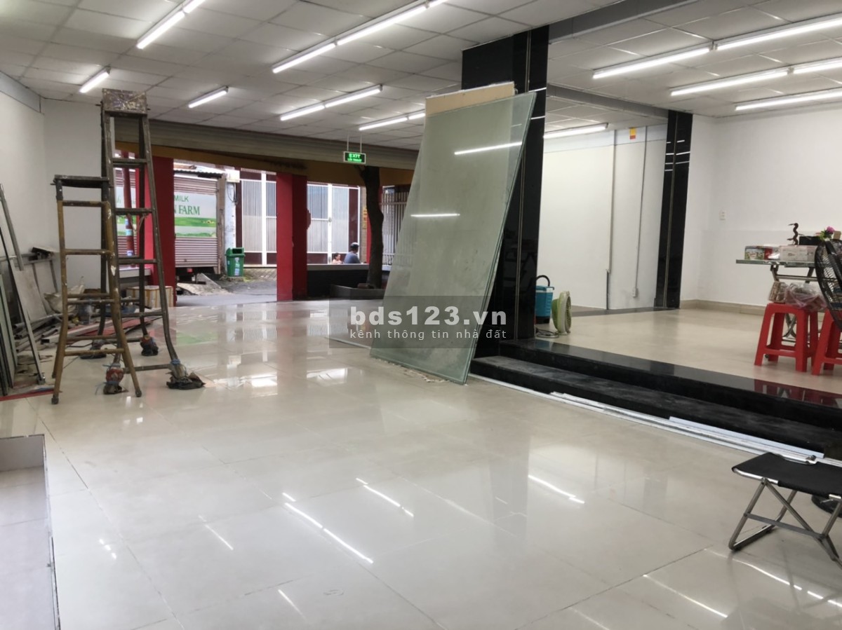 Cho mặt bằng Kinh doanh, góc 2 mặt tiền, 80m2 thích hợp kinh doanh đa ngành nghề, giá chỉ 30tr/Th