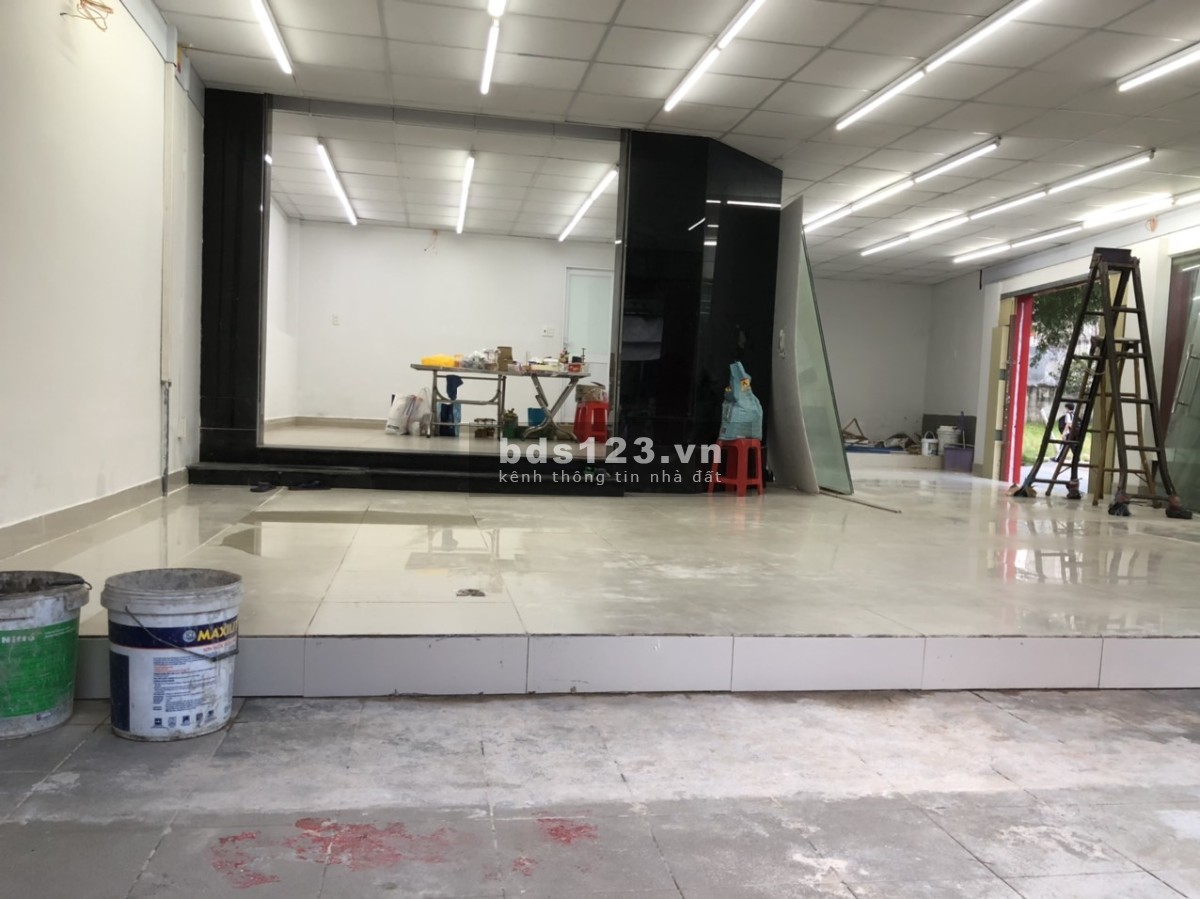 Cho mặt bằng Kinh doanh, góc 2 mặt tiền, 80m2 thích hợp kinh doanh đa ngành nghề, giá chỉ 30tr/Th