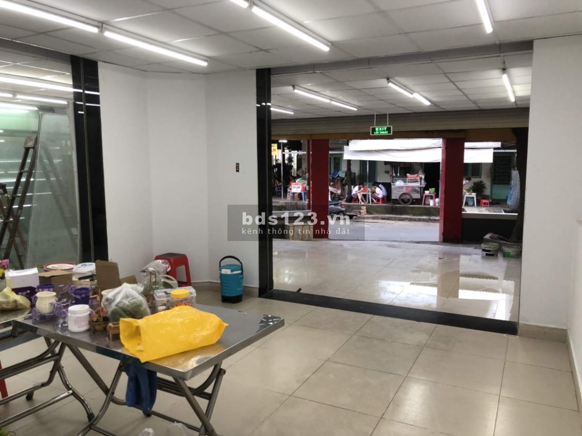 Cho mặt bằng Kinh doanh, góc 2 mặt tiền, 80m2 thích hợp kinh doanh đa ngành nghề, giá chỉ 30tr/Th