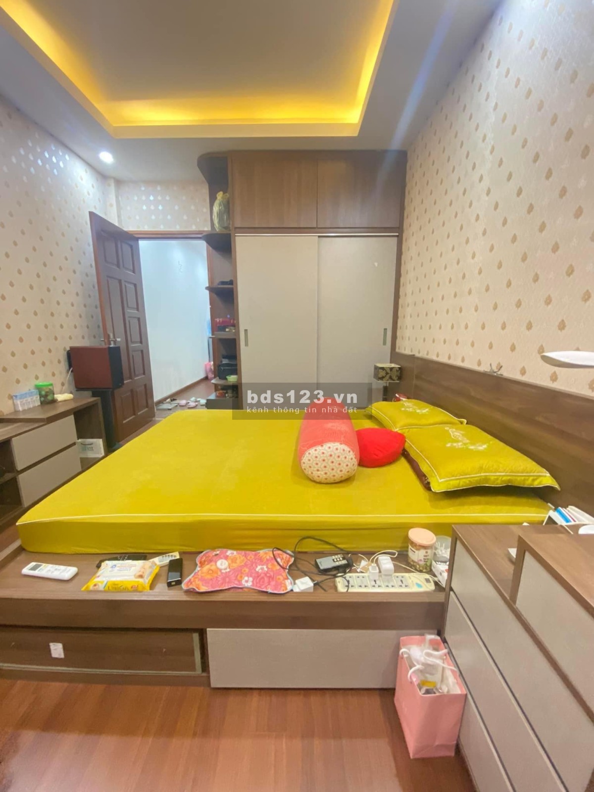 Bán nhà phố Võ Chí Công, 40m x 6 tầng, tặng nội thất giá nhỉnh 7 tỷ