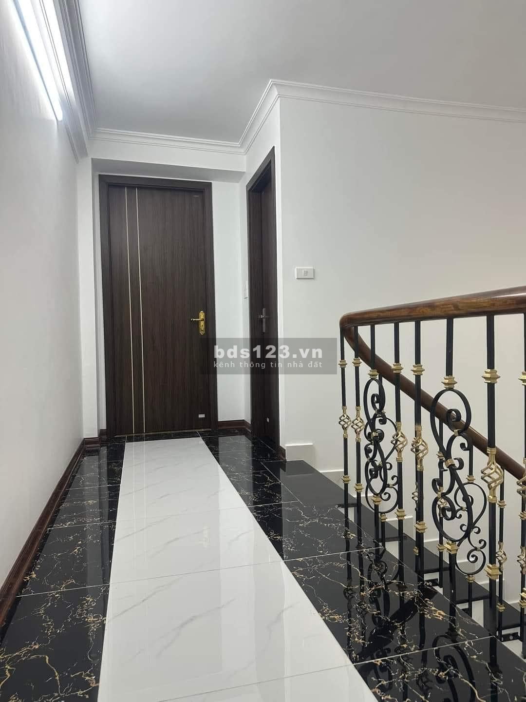 NHÀ ĐẸP,DT 50M, KHƯƠNG ĐÌNH, NGAY NGÃ TƯ SỞ, MT 4,3M, 4 TẦNG, 6 PHÒNG NGỦ, GIÁ 6,3 TỶ