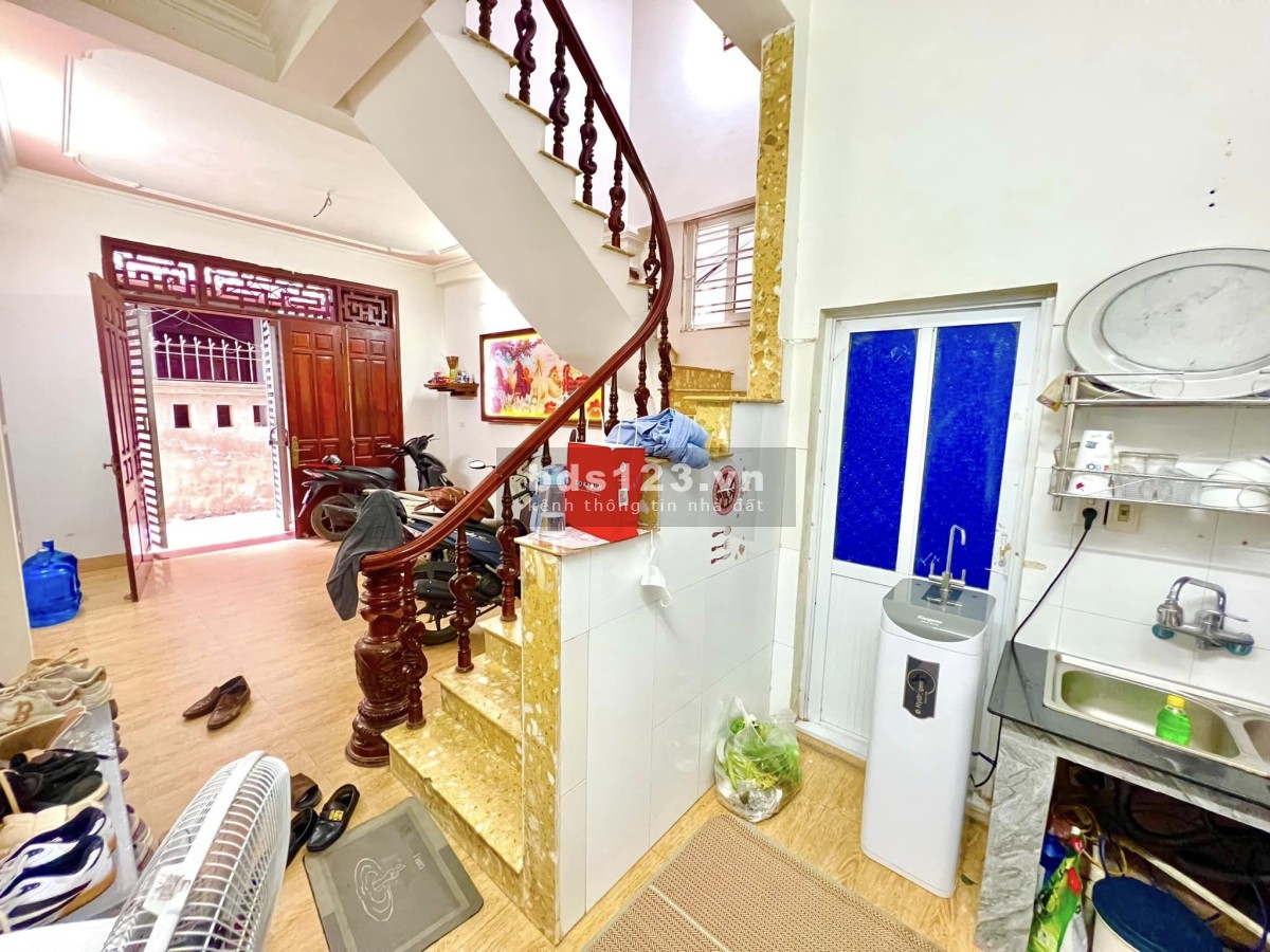 Bán nhà Hồ Tùng Mậu – 39m2 – 5 tầng – mặt 4.2 – Chào 5.x tỷ