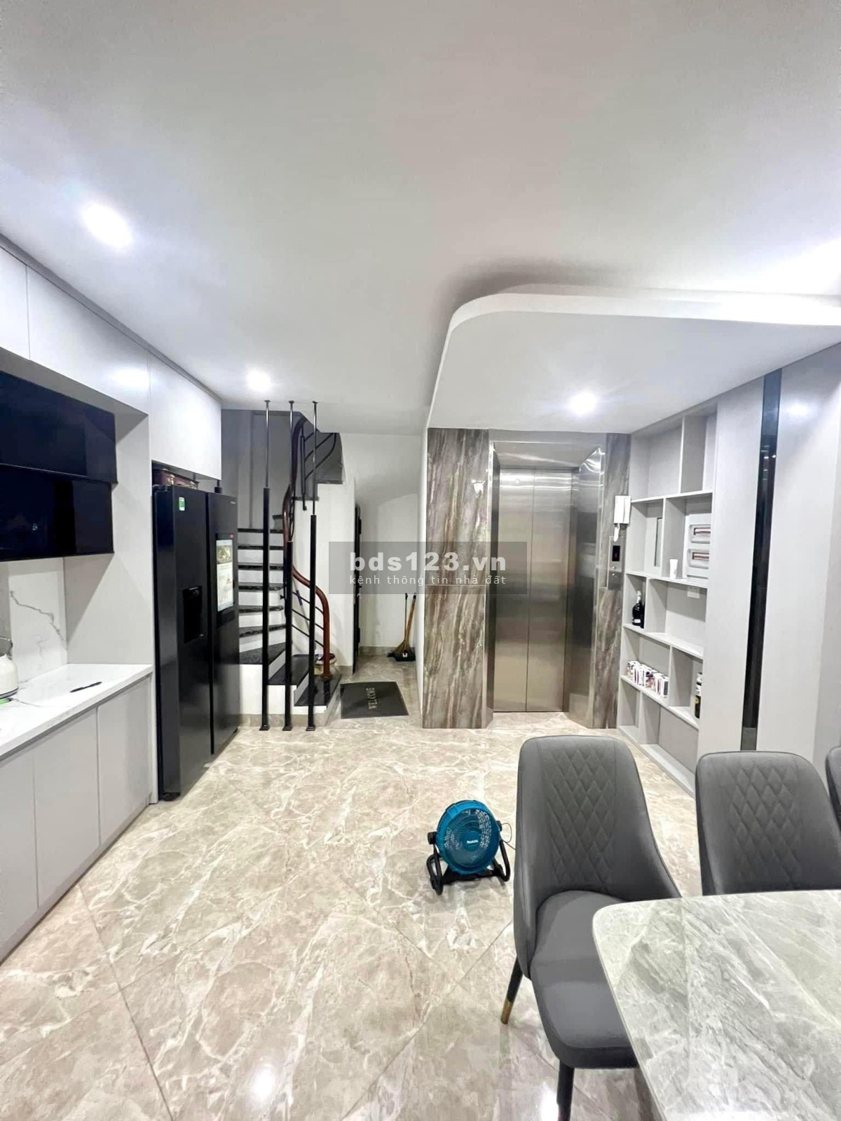 ️ NHÀ ĐẸP - THANG MÁY CHẠY VÈO VÈO - NGÕ RỘNG THOÁNG GẦN OTO 40M×6.8.7TỶ. 