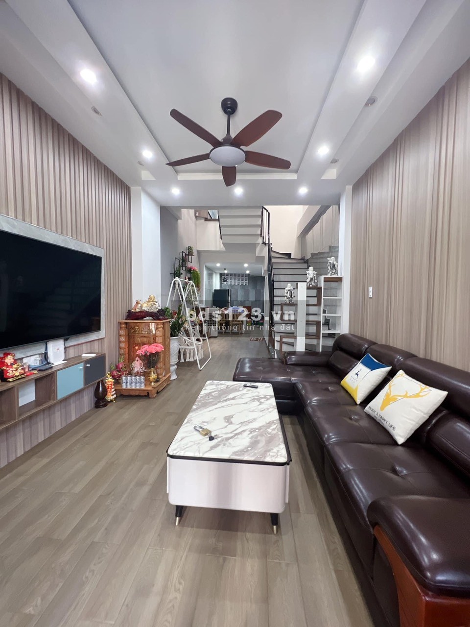 Bán nhà đẹp full nội thất kiệt 123 oto Cù Chính Lan, ngay chợ Thanh Khê