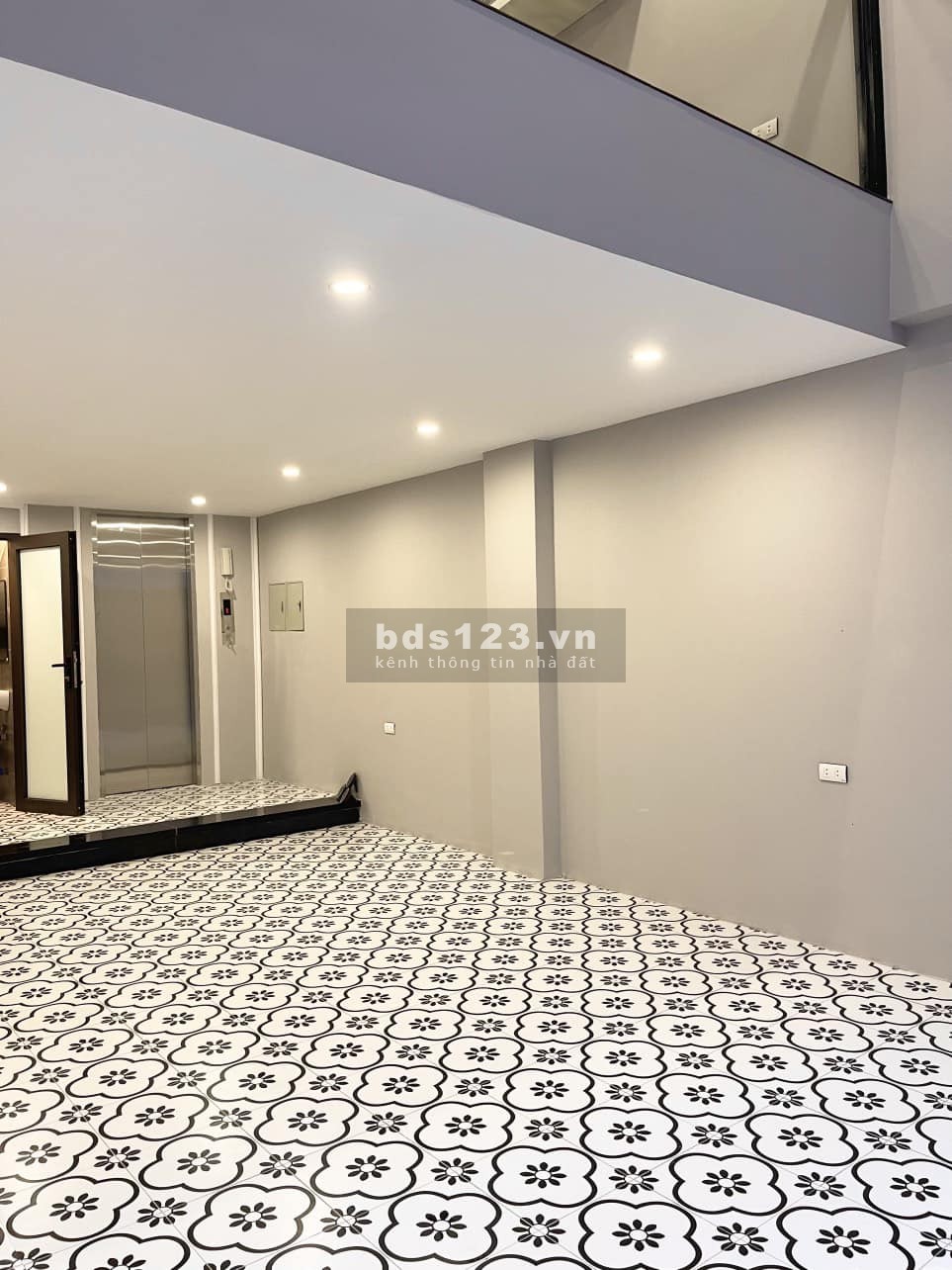 Bán nhà phố Xã Đàn – phân lô – ô tô đỗ , vỉa hè - 7tầng thang máy. Giá 11.5tỷ