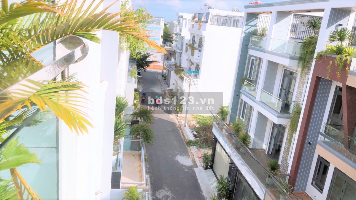 Bán Nhà Hiếm HXH Đ. Nguyễn Hữu Thọ, Q7,4.7x16m, Giá Chỉ 6.5Tỷ