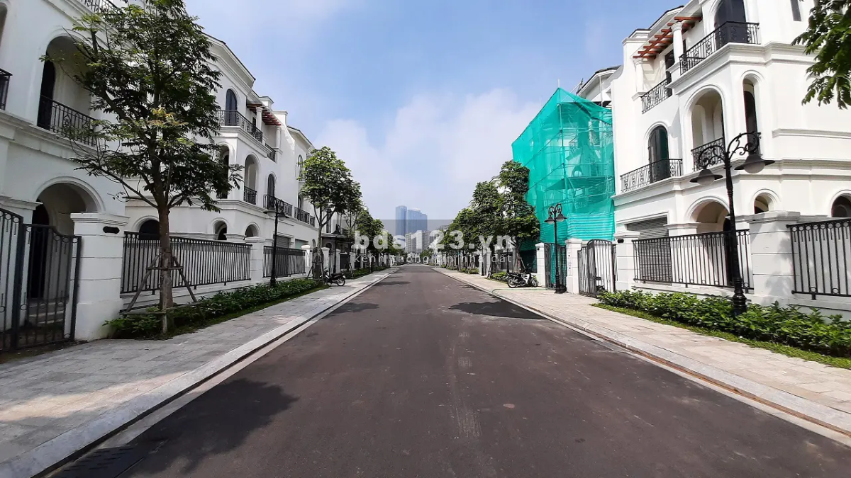 Song Lập Ngọc Trai đảo nhỏ gần góc, 183m2, tây bắc giá 50.x tỷ Vin Gia Lâm (0985941715)