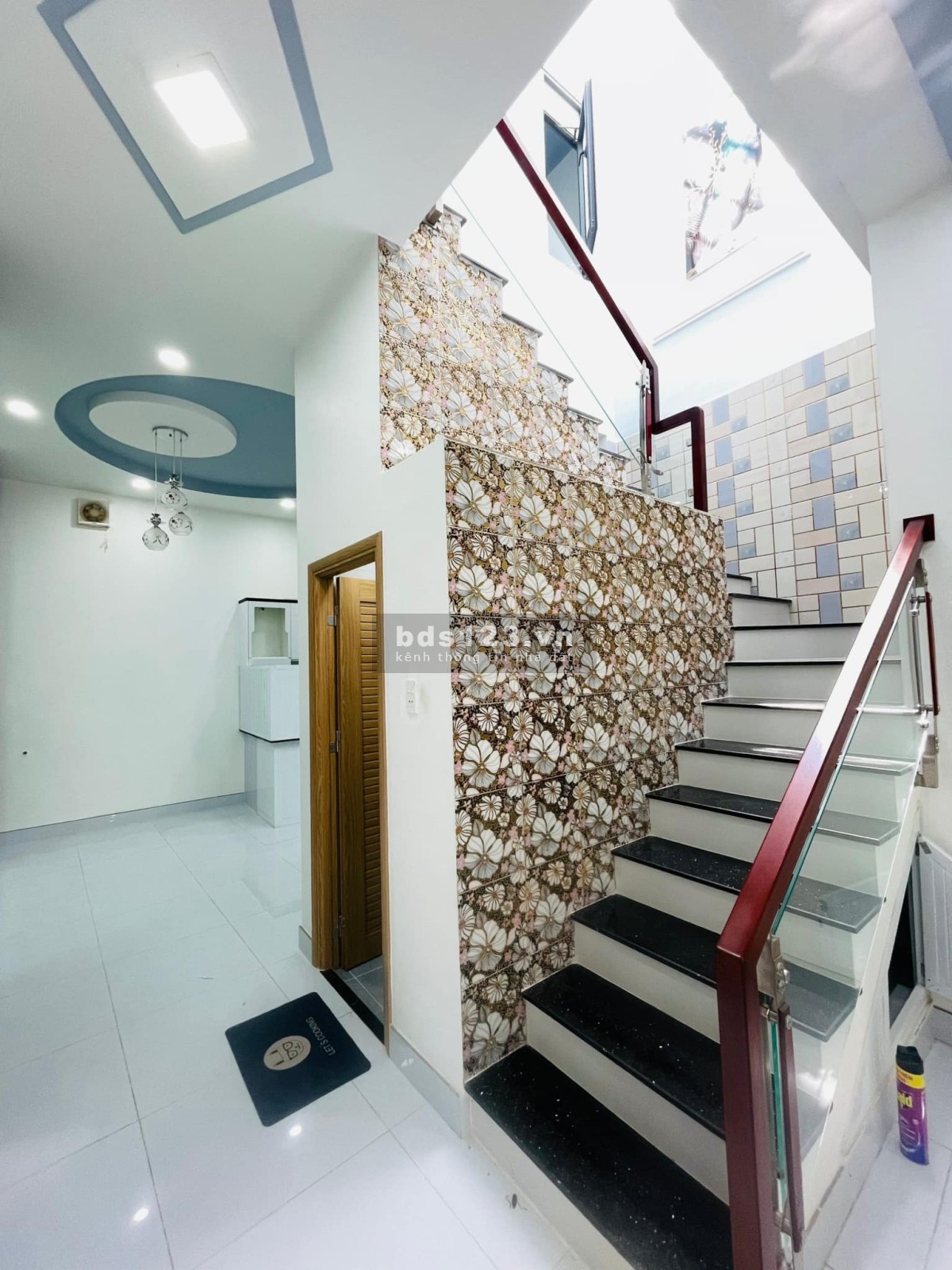 Bán nhà hẻm ô tô giá rẻ, DT 94m² MT nở hậu, 4PN4WC, Hoàng Hoa Thám, Bình Thạnh, nhỉnh 6 tỷ