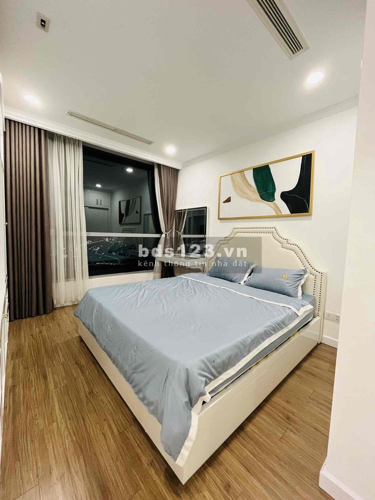BÁN GẤP căn hộ The Sun Avenue Quận 2, 2 PN, 1 vệ sinh, lầu 16 giá 3.1 tỷ bao thuế, LH 083 555 8886